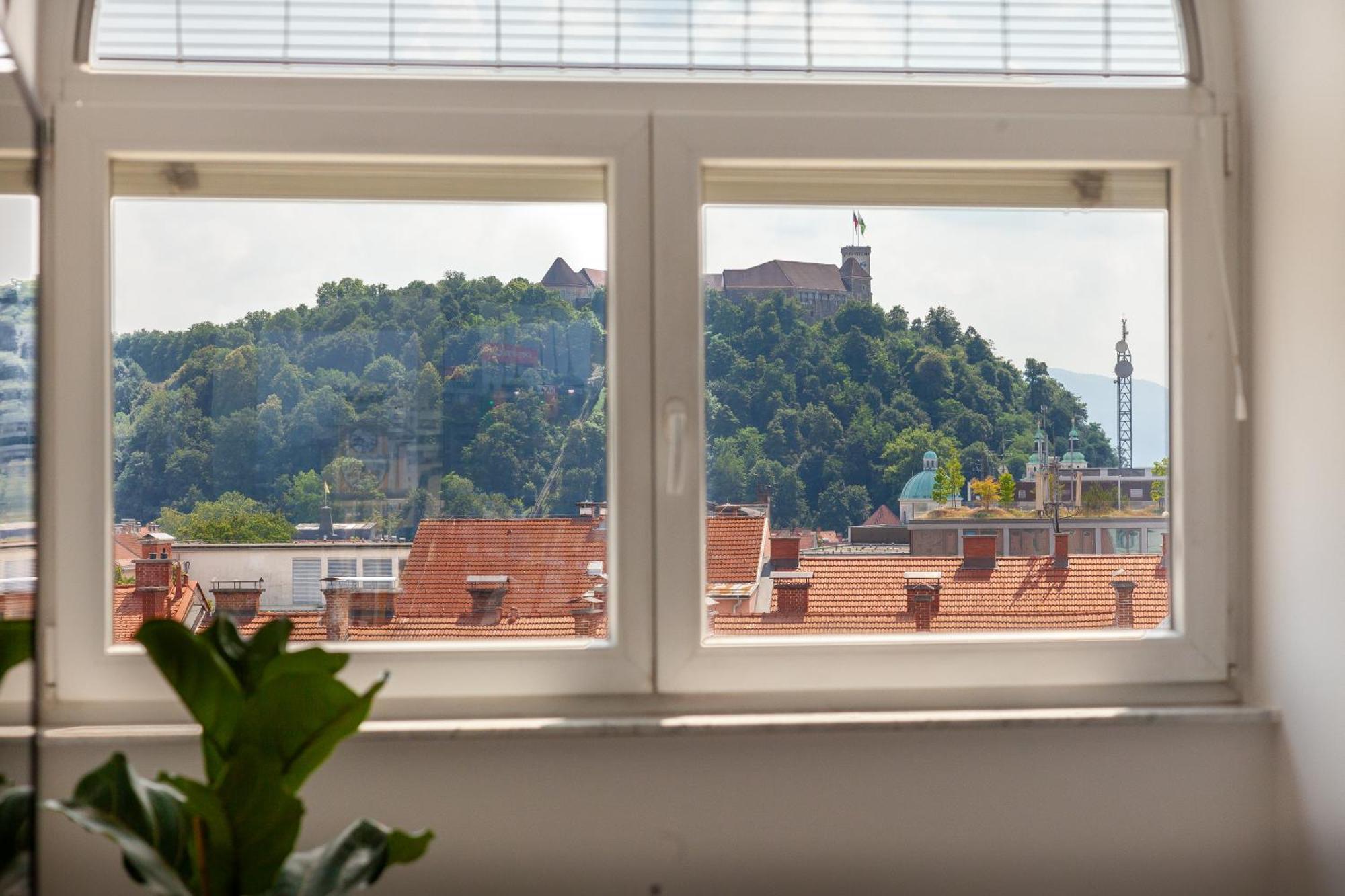 Luxe Penthouse With A Castle View Lublaň Exteriér fotografie